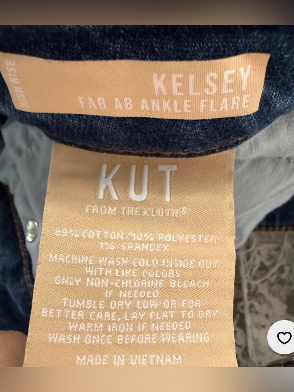 Kut from the Kloth Kelsey fab ab ankle flare jeans 12 - Picture 4 of 6